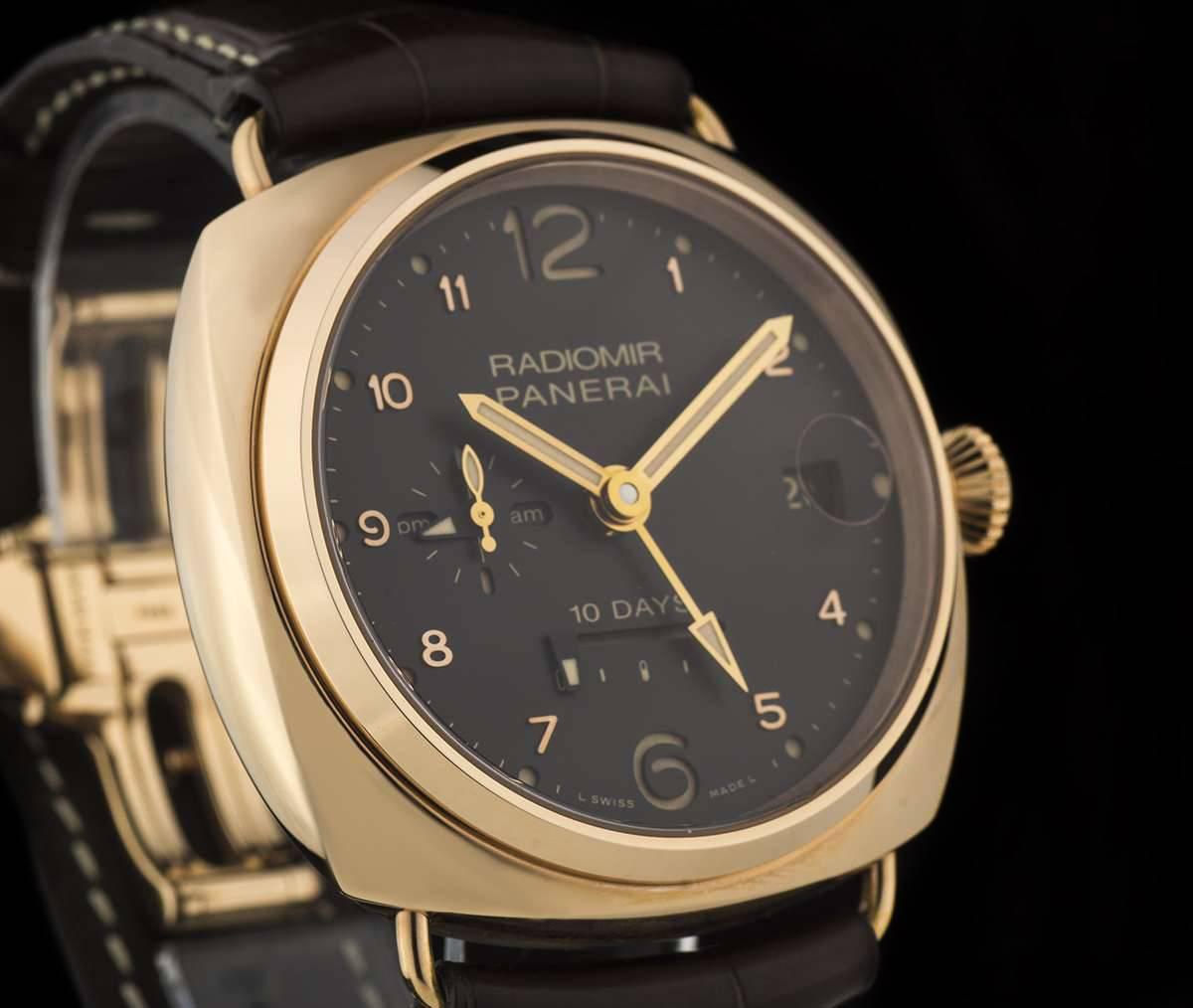 Panerai Rose Gold Oro Rosso Unworn Radiomir 10 Days GMT Automatic Wristwatch  In New Condition In London, GB