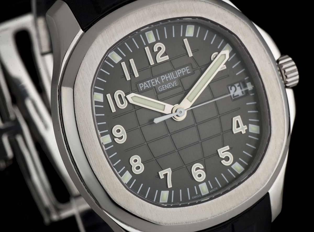 Patek Philippe Stainless Steel Jumbo Aquanaut Black Dial automatic Wristwatch  In New Condition In London, GB