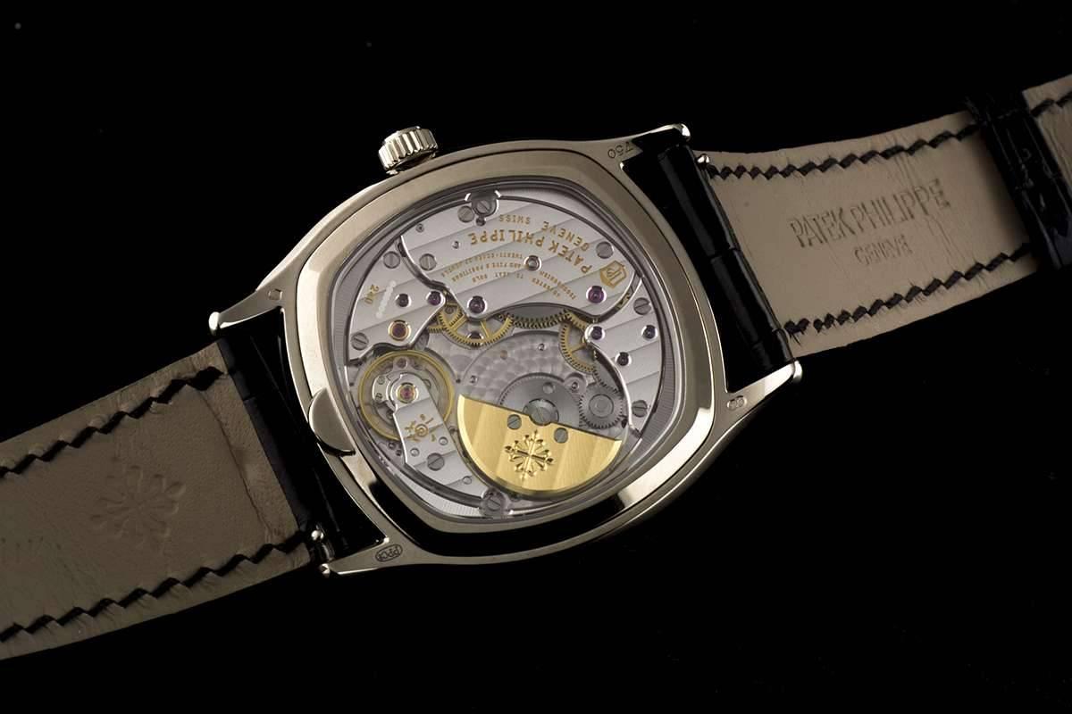 Patek Philippe White Gold Perpetual Calendar Moonphase automatic Wristwatch 3