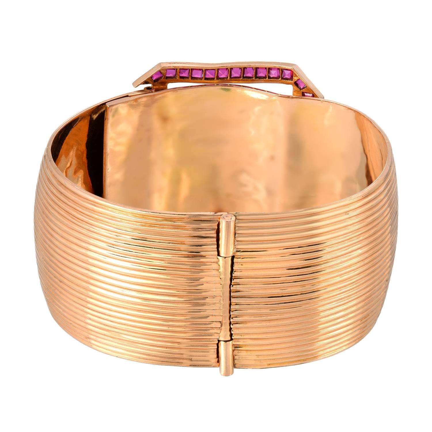  Retro Diamonds and Rubies Buckle  18K Pink Gold  Bangle   In Excellent Condition For Sale In New York, NY