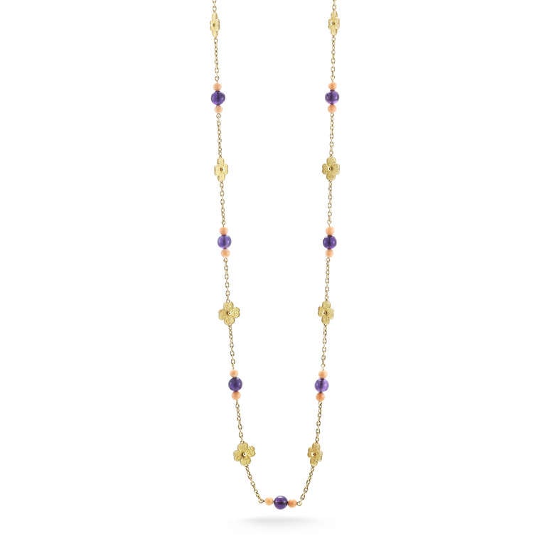 French Coral Amethyst Yellow Gold Necklace In Excellent Condition In New York, NY