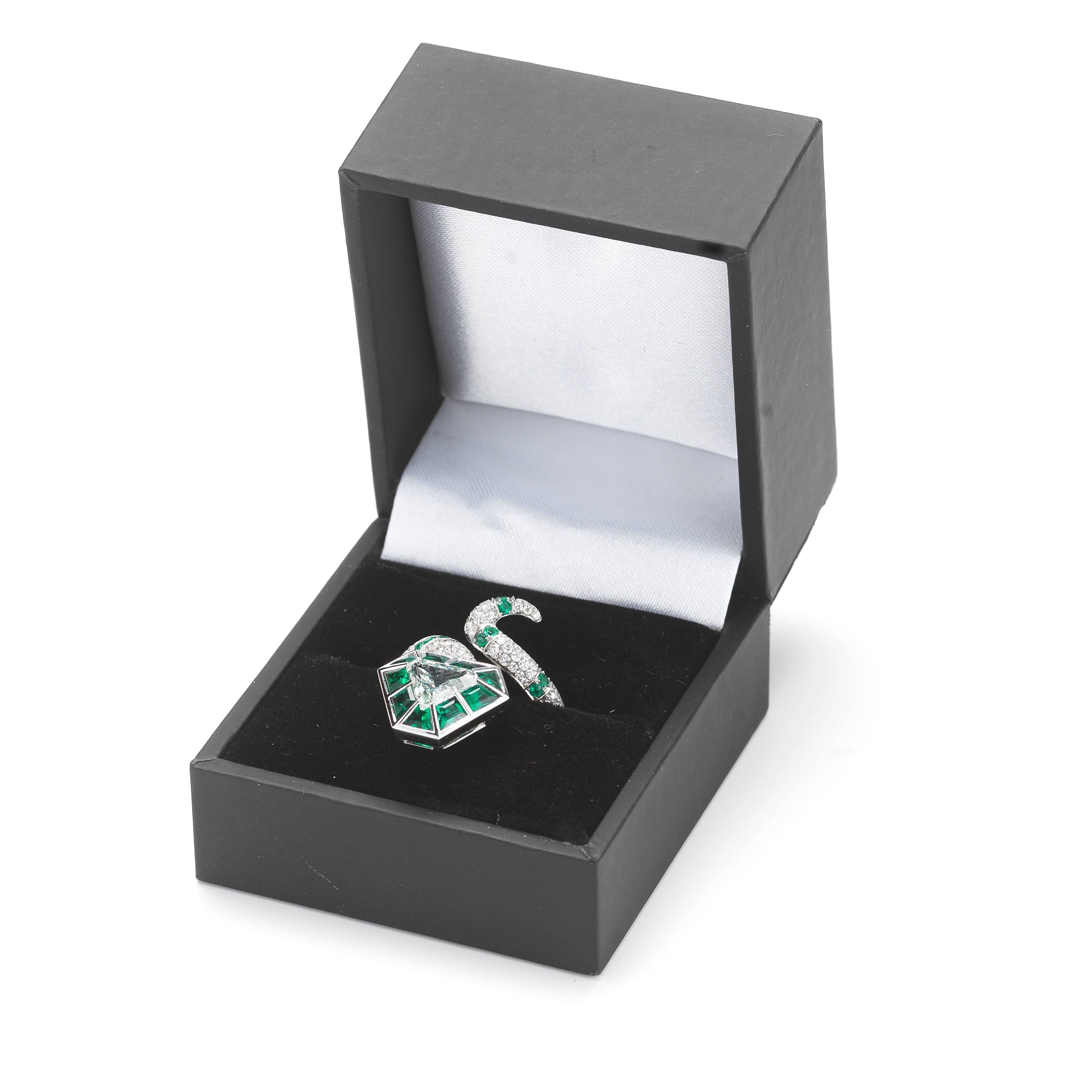 Fancy Bluish Green Color Diamond Emerald platinum Snake Wrap Ring In Excellent Condition In New York, NY