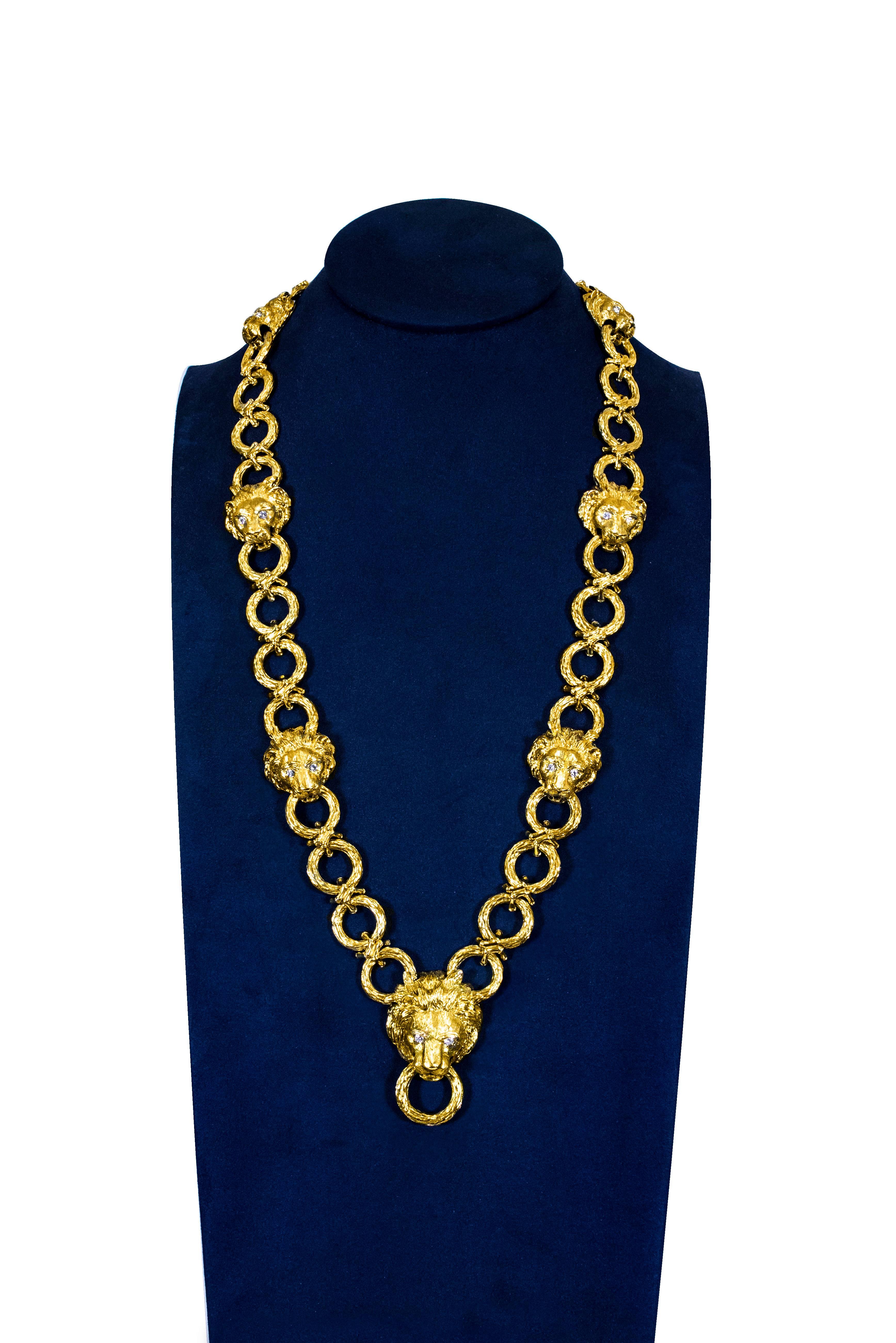 Women's or Men's 1960s Van Cleef & Arpels Diamond Gold Lion Motif Chain Necklace