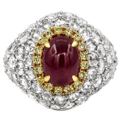 Roman Malakov Anillo de Cóctel de Oro Bicolor con Rubí Cabujón y Diamantes de 3,76 Quilates
