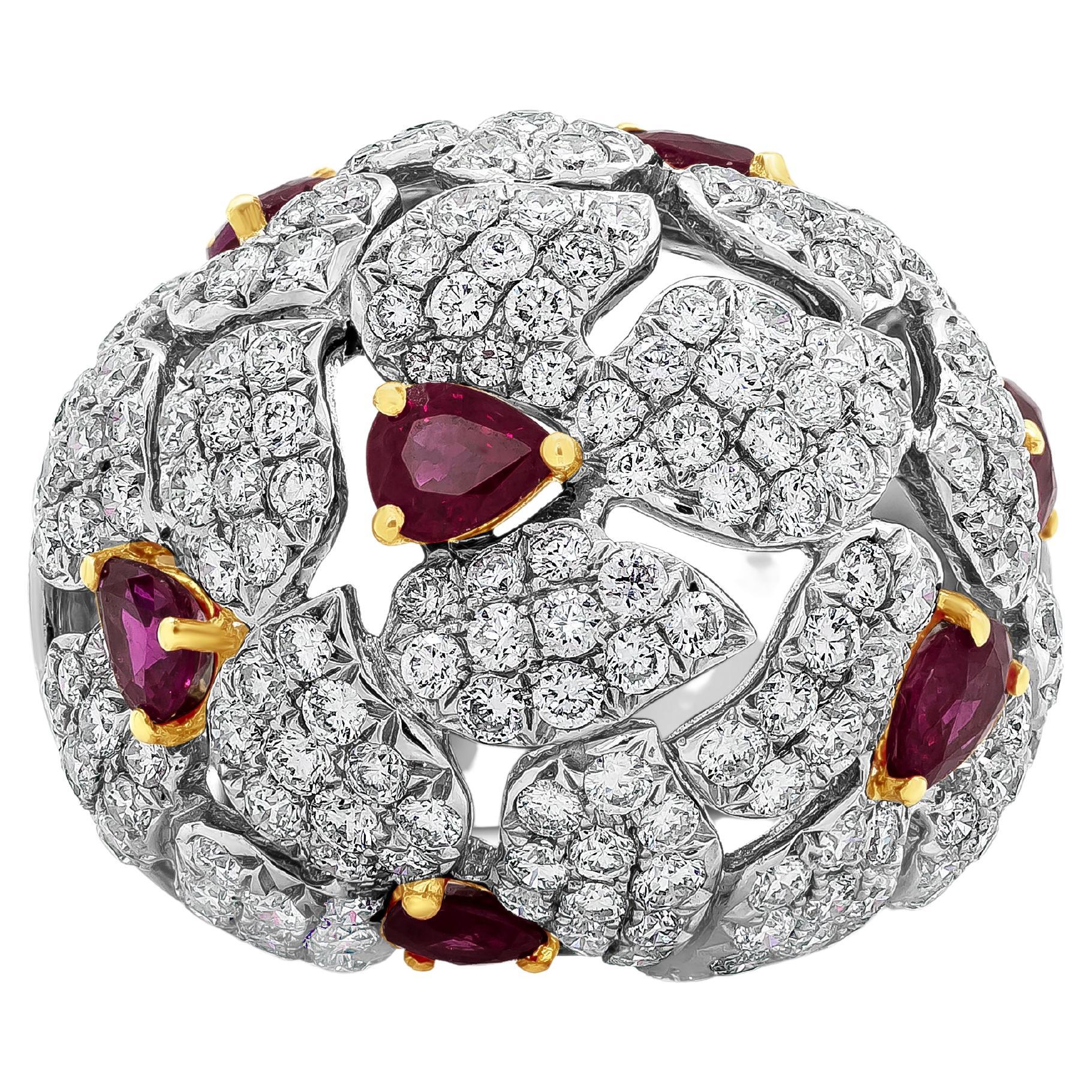 Roman Malakov Bague à la mode en forme de dôme avec diamants ronds et rubis taille poire de 6,43 carats au total