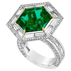 No-Oil 9.28 Carat Hexagon Cut Colombian Emerald and Diamond Fashion Ring