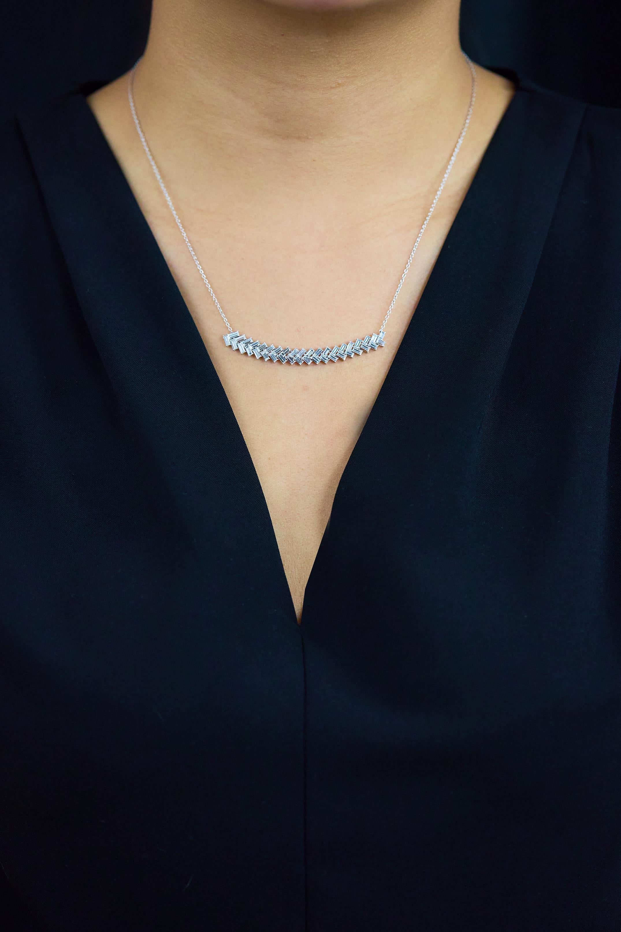 Roman Malakov 3,01 Karat Baguetteschliff Diamanten Mode Halskette in Weißgold im Zustand „Neu“ im Angebot in New York, NY