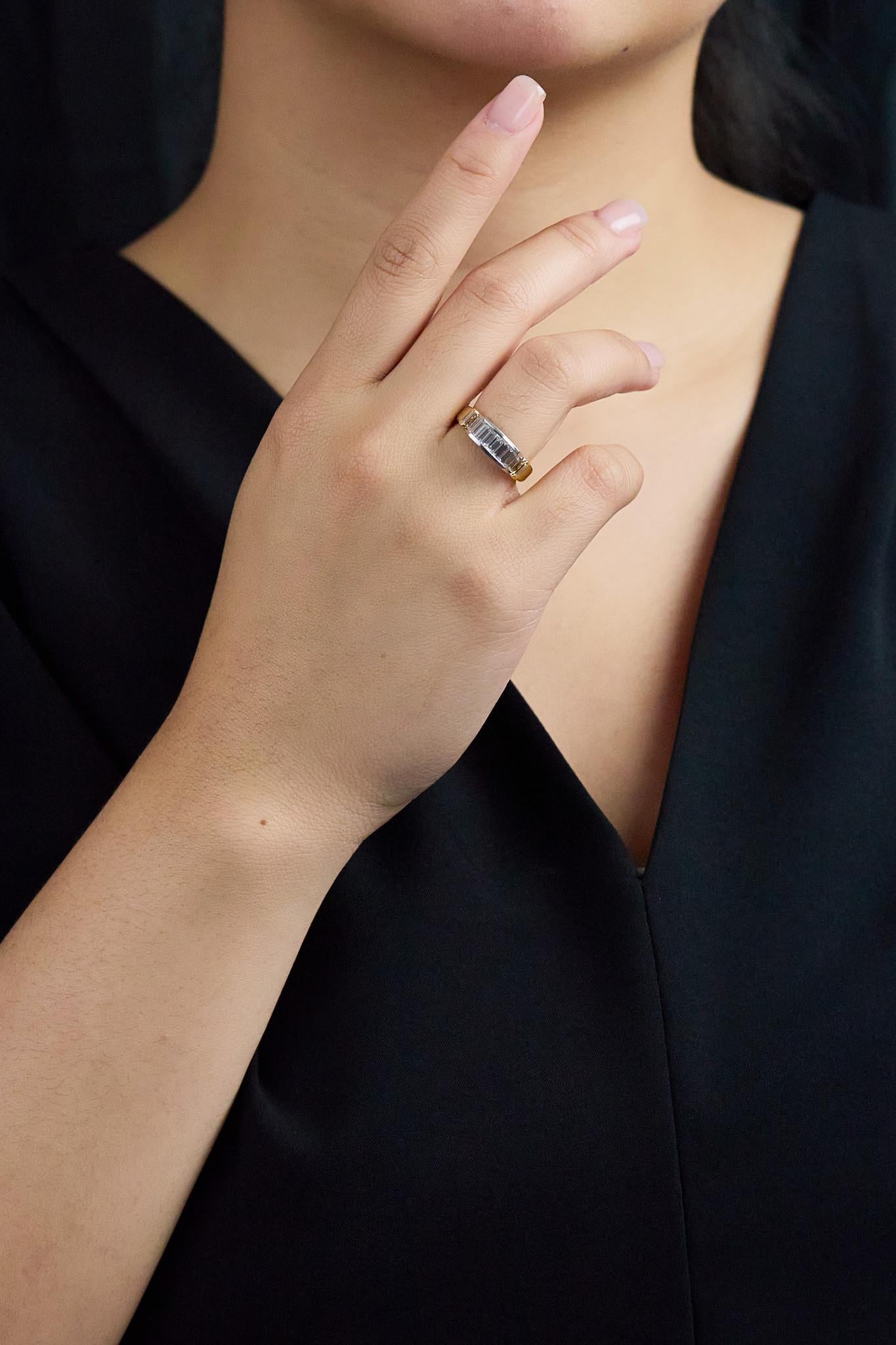 Roman Malakov 1,25 Karat Baguetteschliff Diamant-Mode-Ring in zweifarbigem Gold Damen im Angebot