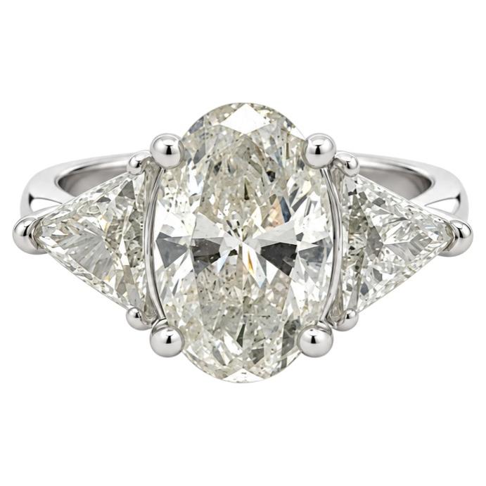 Can a 925 ring have real diamonds?