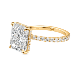 Verlobungsring aus 18-karätigem Gelbgold mit einem länglichen Diamanten im Radiant-Schliff von 5,02 Karat
