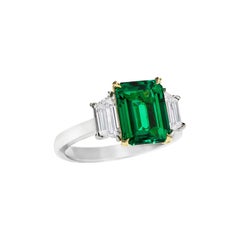 Roman Malakov, No Oil Green Emerald Diamond Platinum Three-Stone Ring