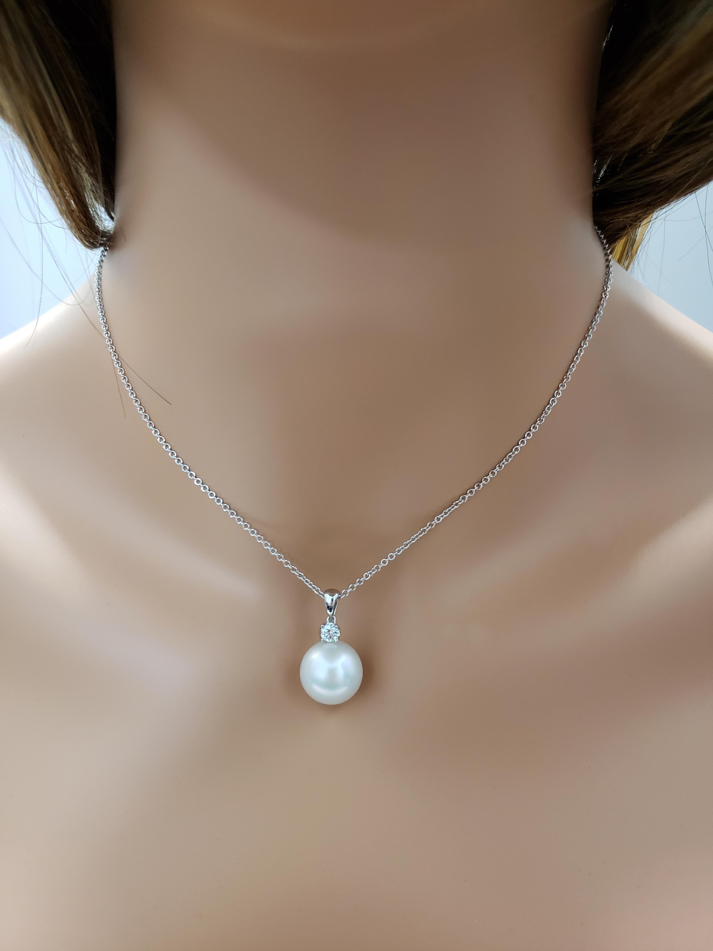 Round Cut Roman Malakov, Pearl and Diamond Pendant Necklace