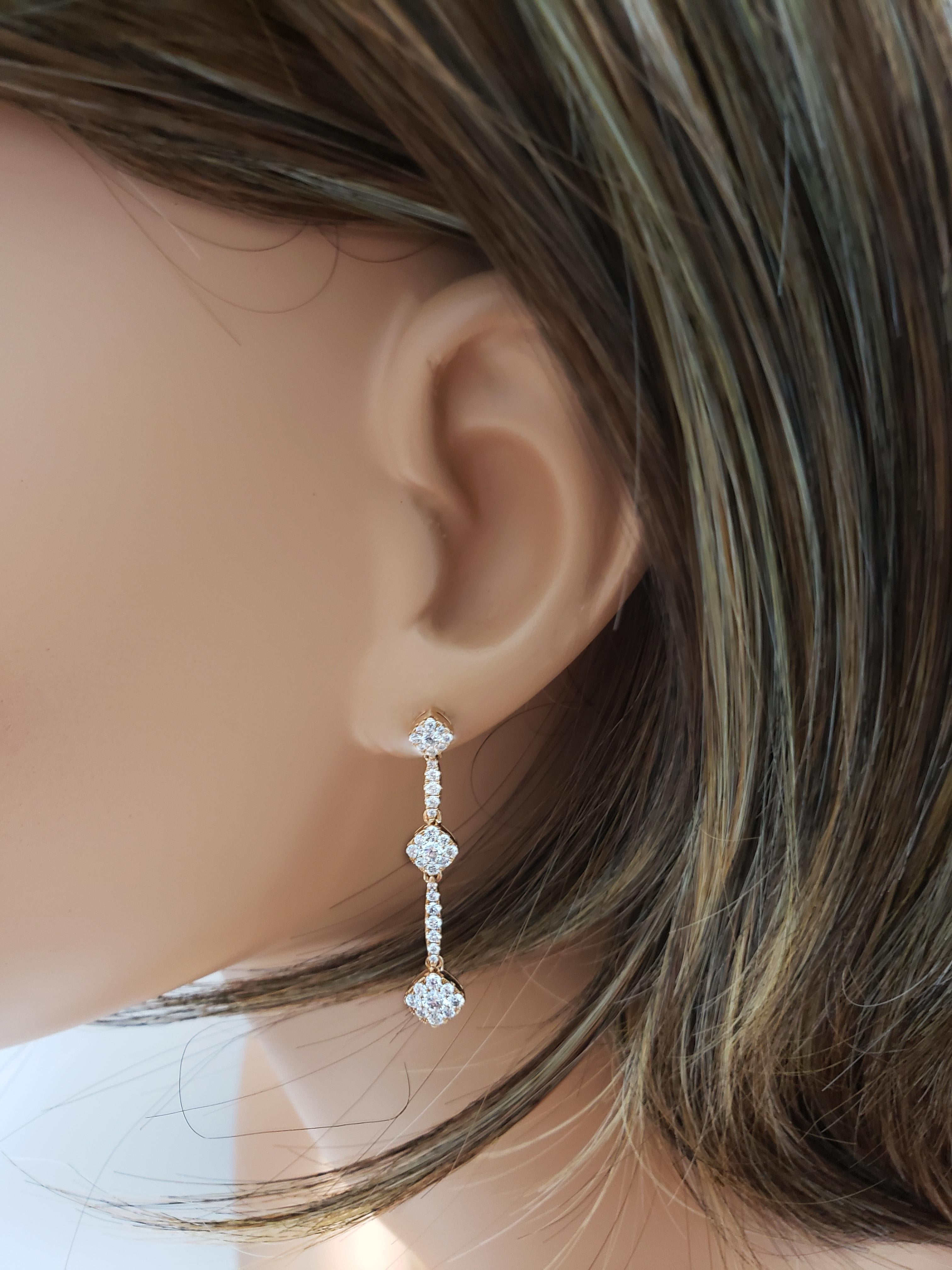 Contemporary Roman Malakov 1.03 Carat Total Cluster Diamond Drop Earrings in Rose Gold For Sale