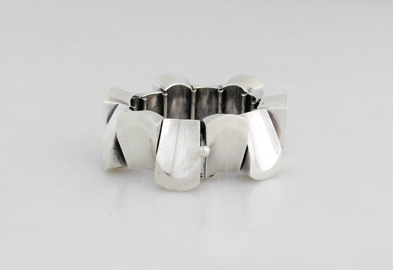 Antonio Pineda .970 Silver Thumbprint Bracelet In Excellent Condition For Sale In New York, NY