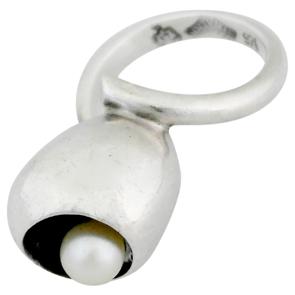 Antonio Pineda .970 Silver and Pearl Ring