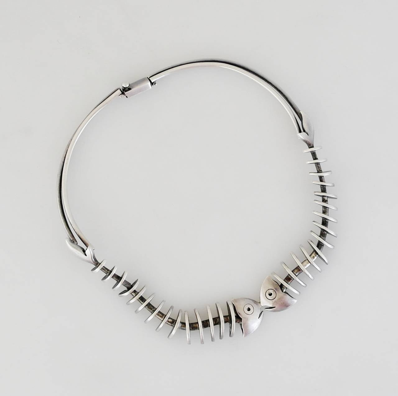 Antonio Pineda .970 Silver Fish Motif Necklace In Excellent Condition For Sale In New York, NY
