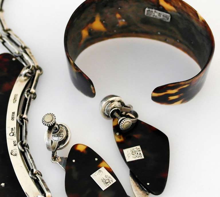 Women's Enrique Ledesma Taxco Sterling Silver & Tortoise Shell Jewelry Suite 1953 For Sale