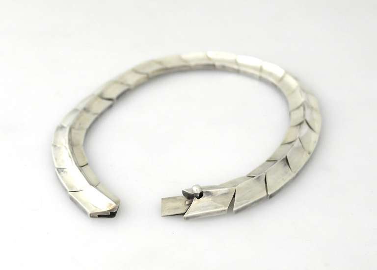 Antonio Pineda .970 Silver Chevron Necklace For Sale 2