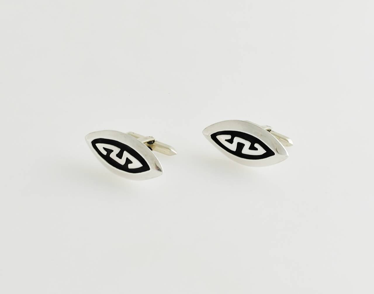 Salvador Teran Sterling Silver Cufflinks In Excellent Condition For Sale In New York, NY