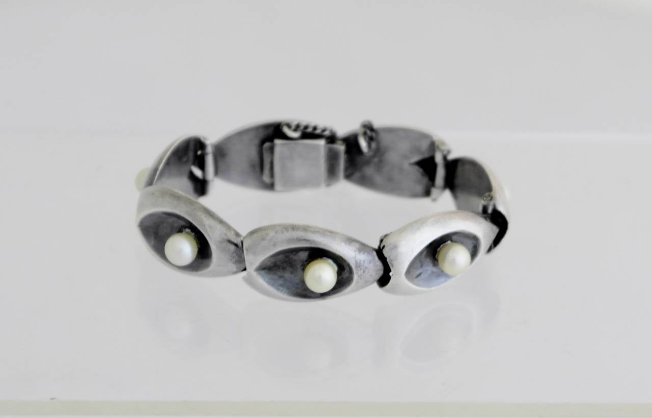 Antonio Pineda .970 Silver and Pearls Bracelet In Excellent Condition For Sale In New York, NY
