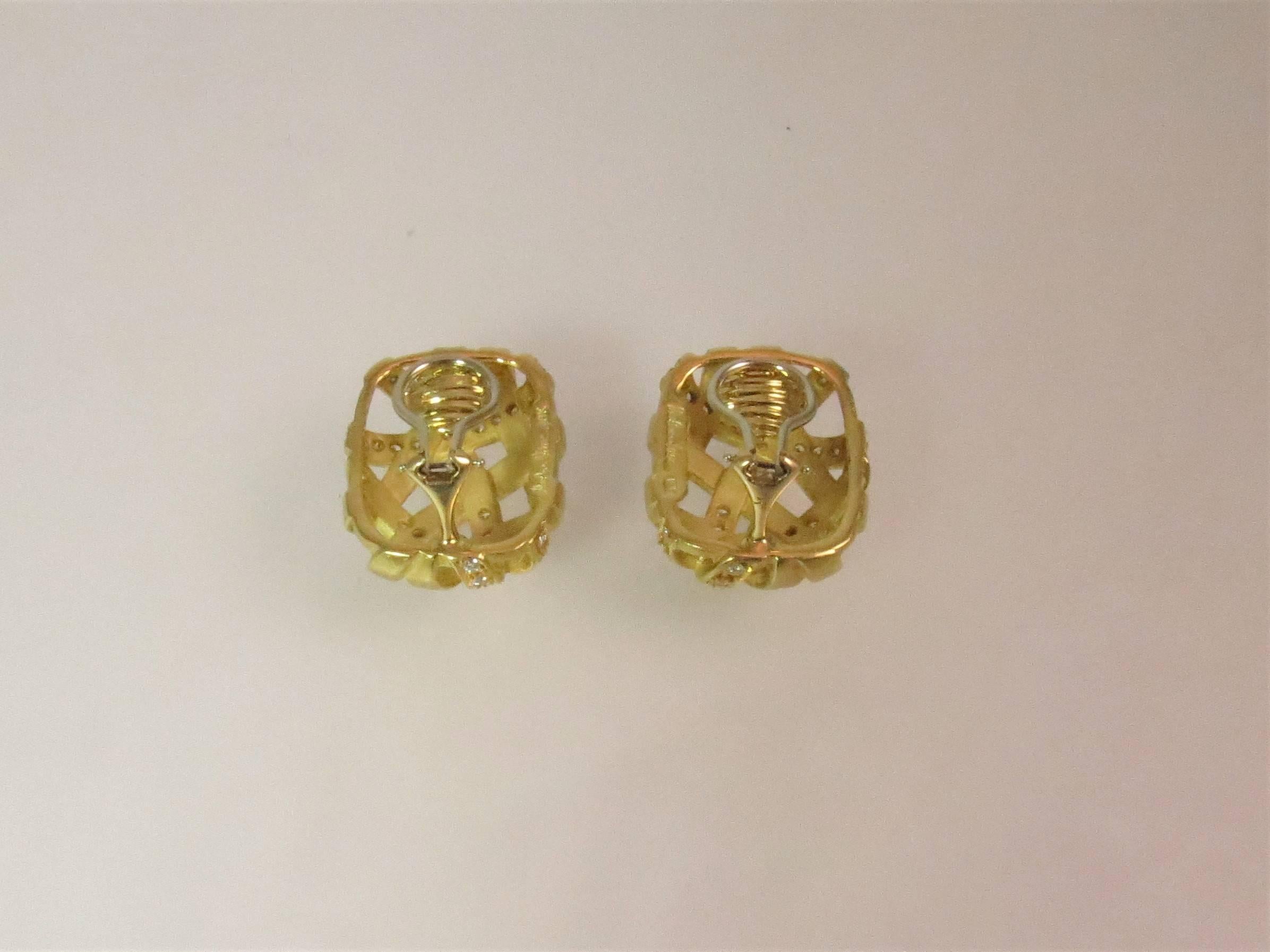 Marlene Stowe 18K yellow gold and diamond lattice design ear clips with 66 full cut round diamonds weighing 1.55cts, G-H color, VS clarity. 