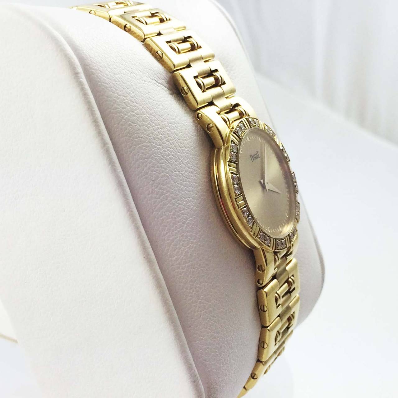 Piaget Lady's Yellow Gold Diamond Dancer Bracelet Wristwatch In Excellent Condition In Chicago, IL