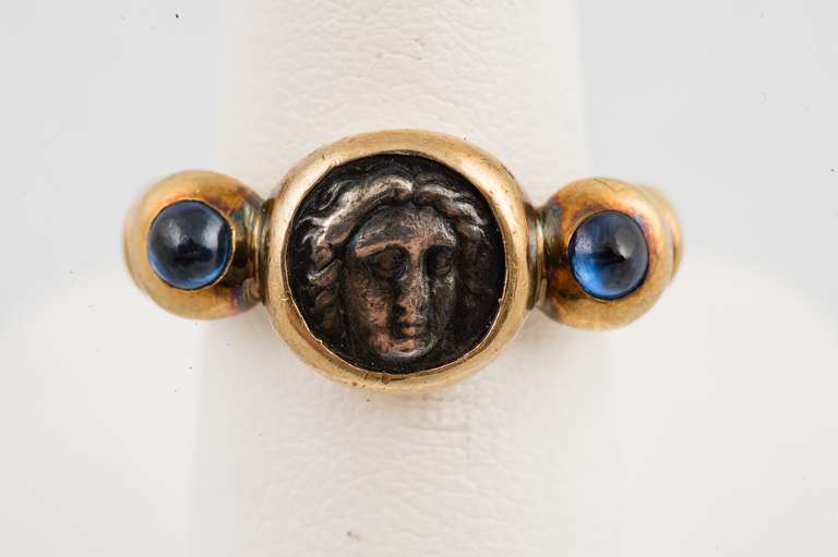 Yellow Gold Ring, Bezel Set With Roman Coin and Blue Sapphires In Good Condition In Chicago, IL