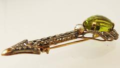 Green Quartz Pearl Diamond Gold Arrow Pin