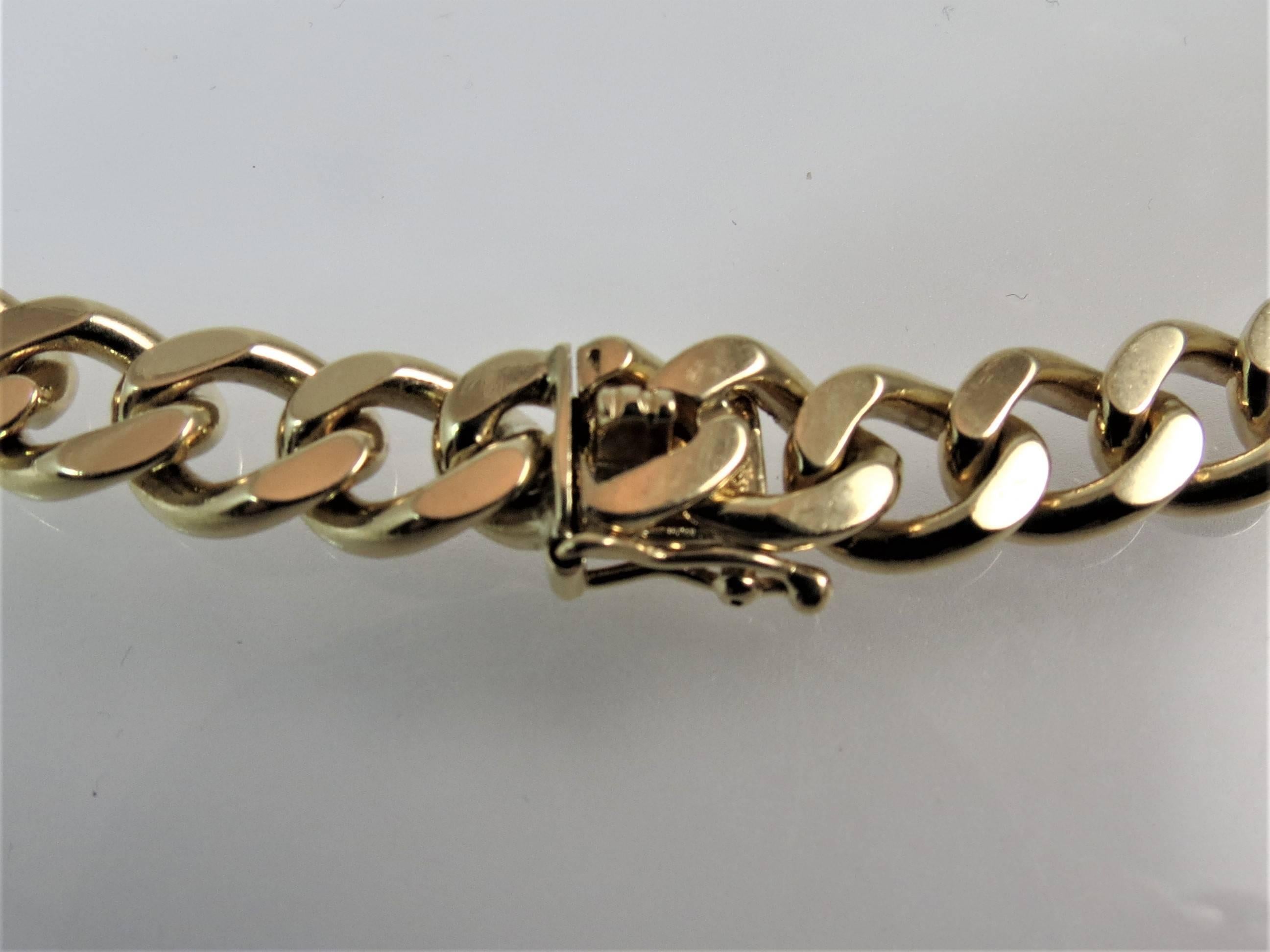 14 Karat Yellow Gold Curb Link Necklace In Excellent Condition In Chicago, IL