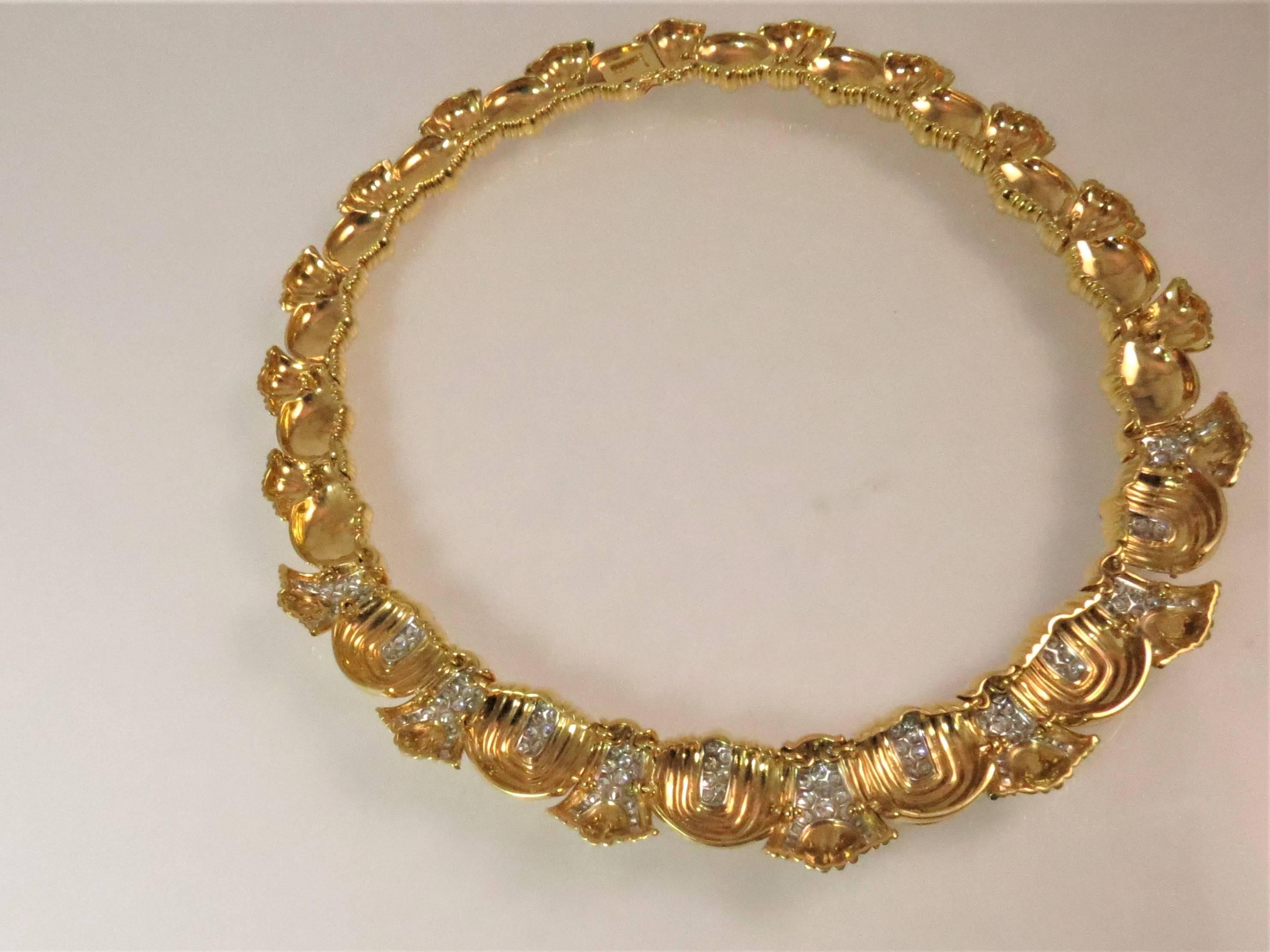18 Karat Yellow Gold and Platinum Diamond Necklace For Sale at 1stDibs