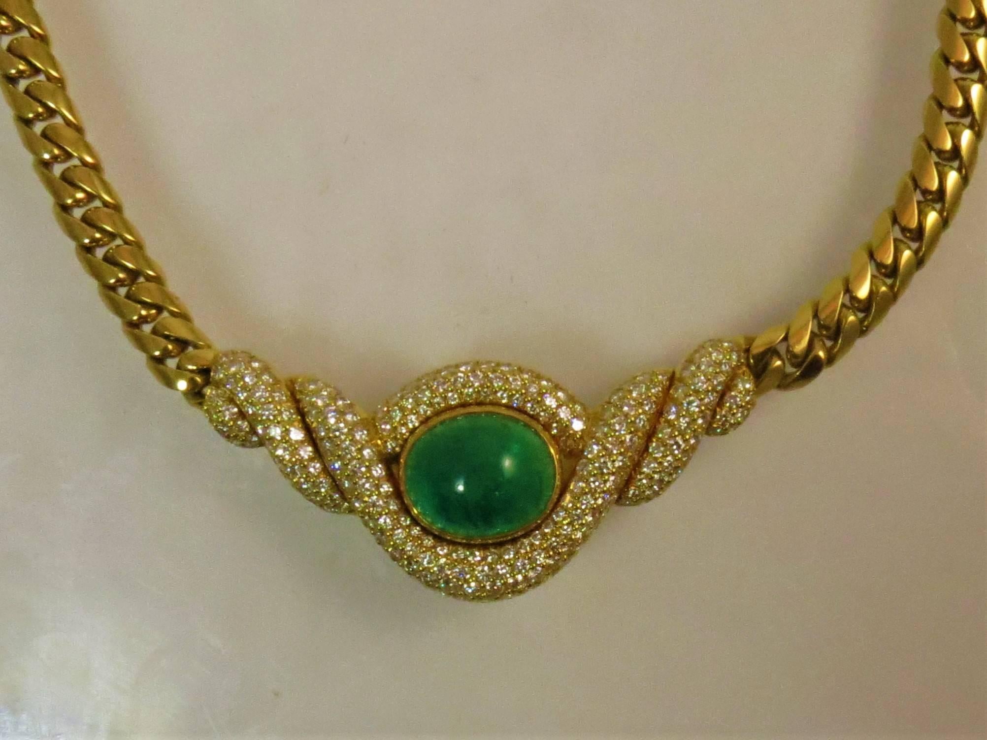 Contemporary 18 Karat Yellow Gold Diamond and Cabochon Emerald Necklace For Sale
