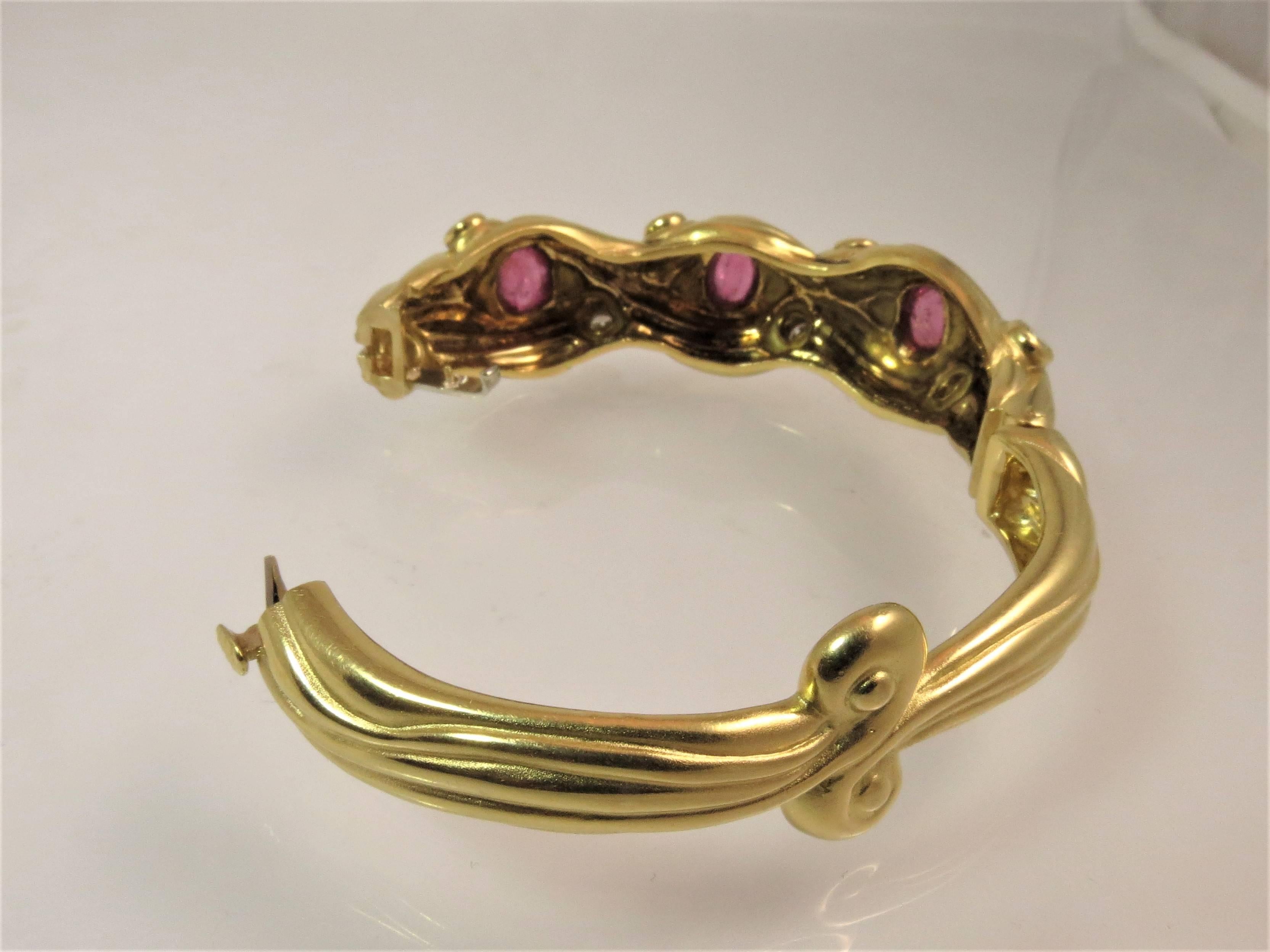 Round Cut 18 Karat Yellow Gold Bracelet with Cabochon Pink Tourmalines and Diamonds