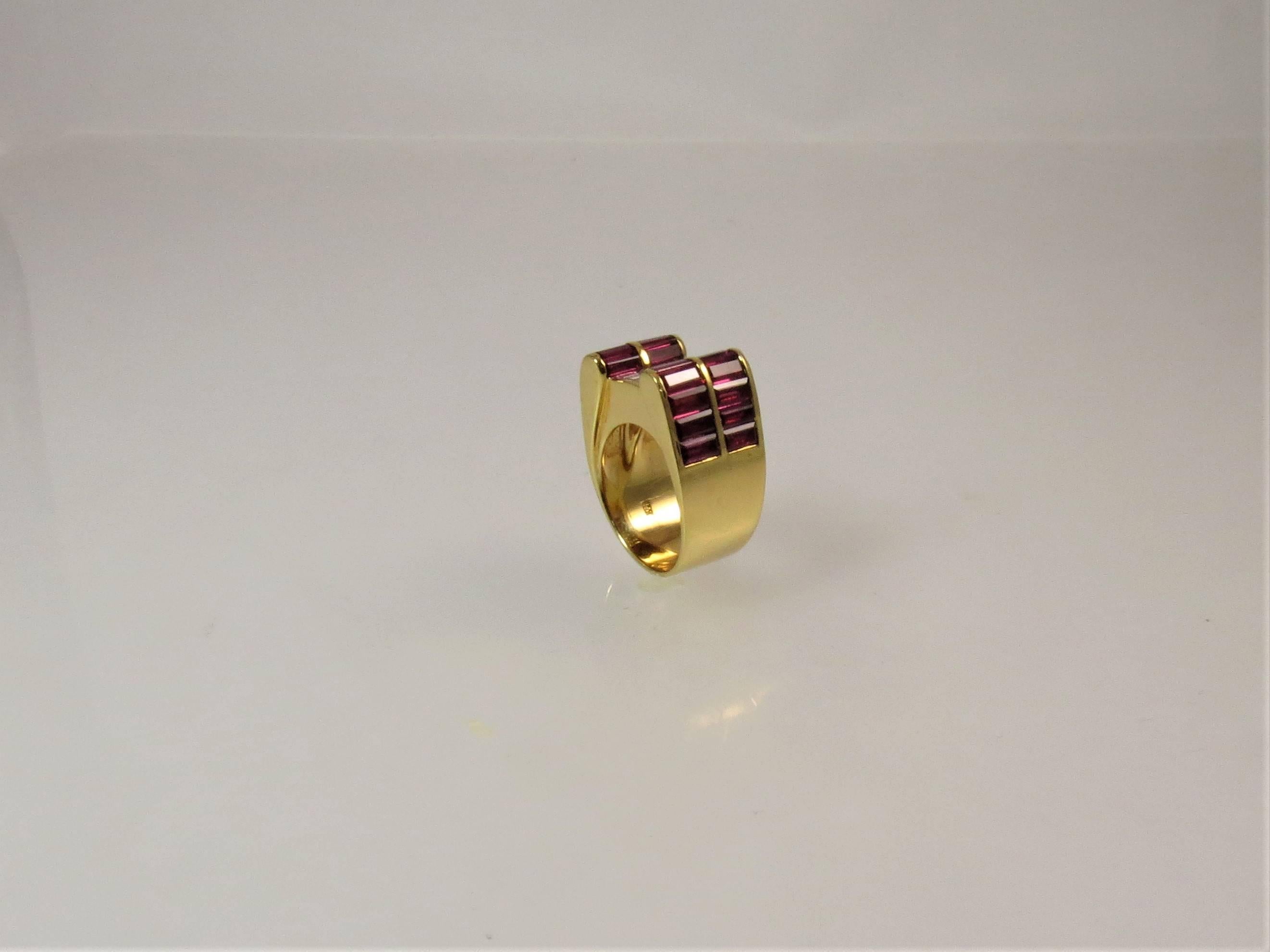 Baguette Cut 18 Karat Yellow Gold Ring with Baguette Rubys and Baguette Diamonds For Sale