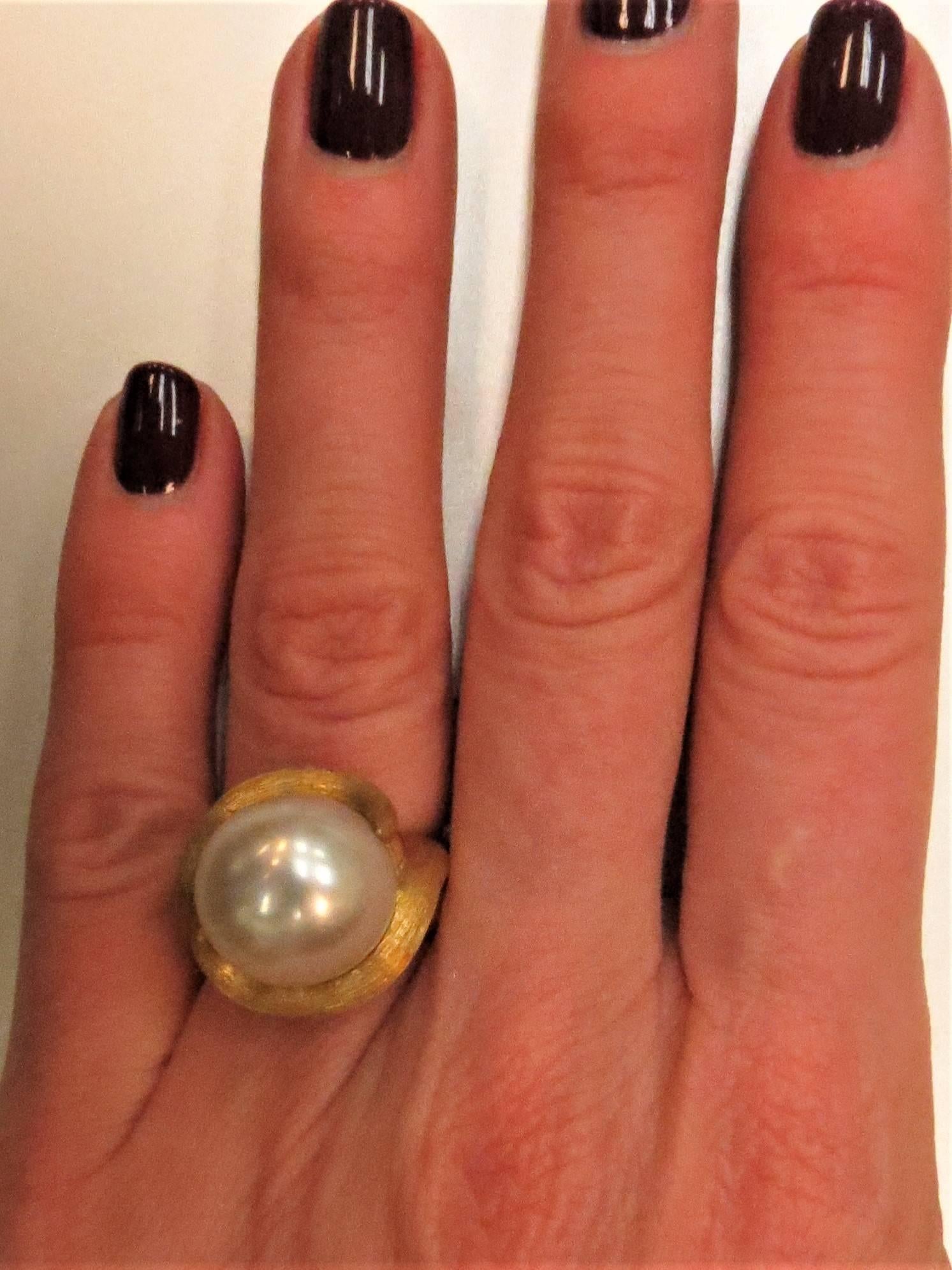 Contemporary Henry Dunay 18K Yellow Gold Sabi Finish South Sea Pearl Ring For Sale