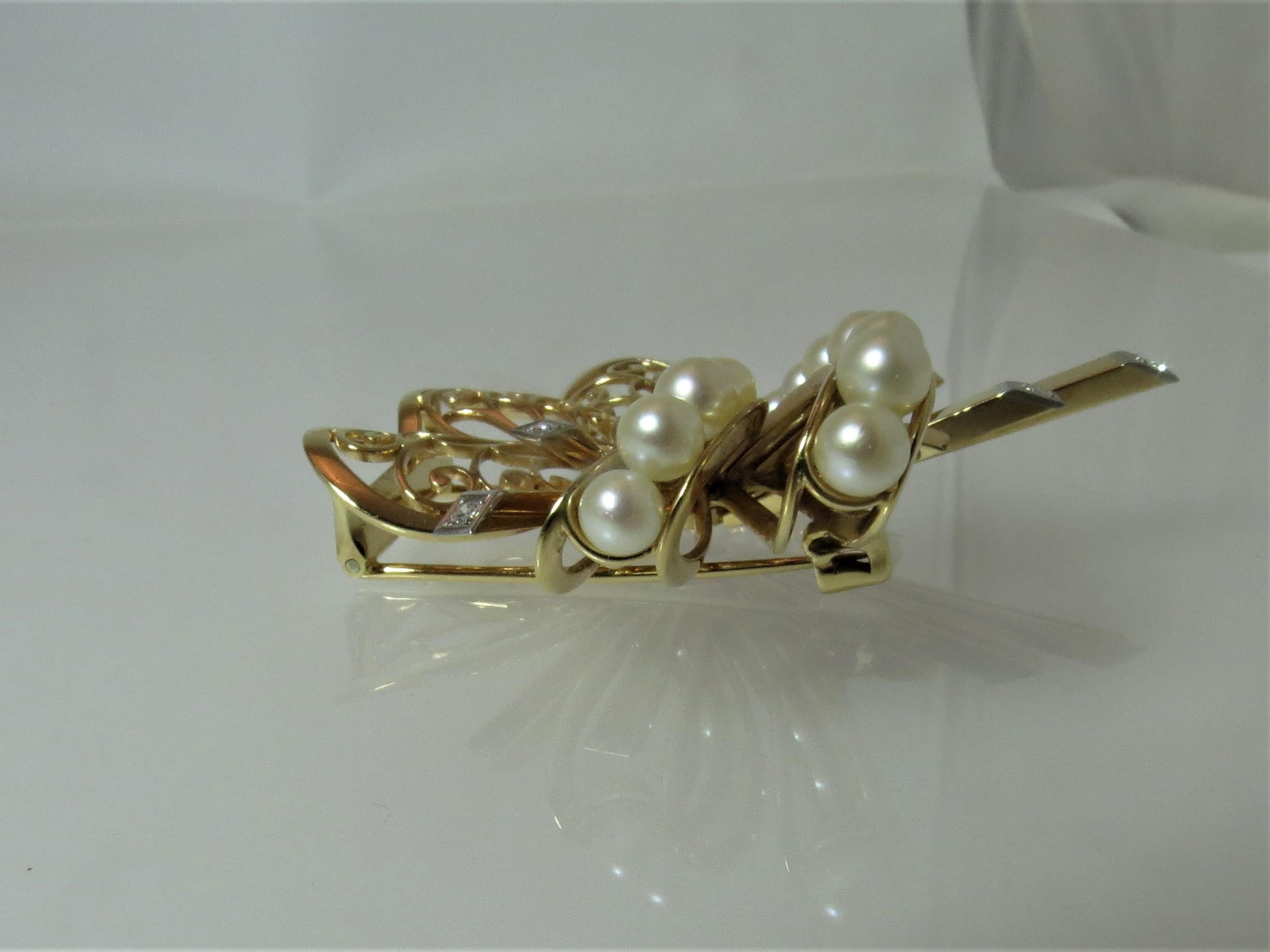 Trabert & Hoeffer Mauboussin Diamond and Pearl Pin In Excellent Condition In Chicago, IL