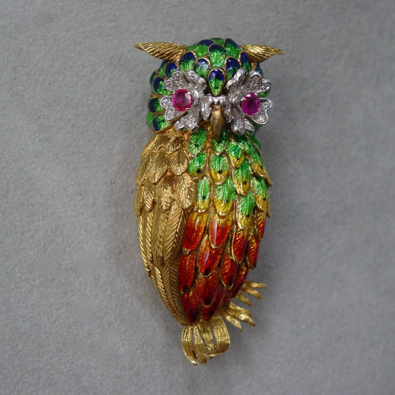 Enameled Ruby Diamond Owl Brooch In Excellent Condition In Beverly Hills, CA
