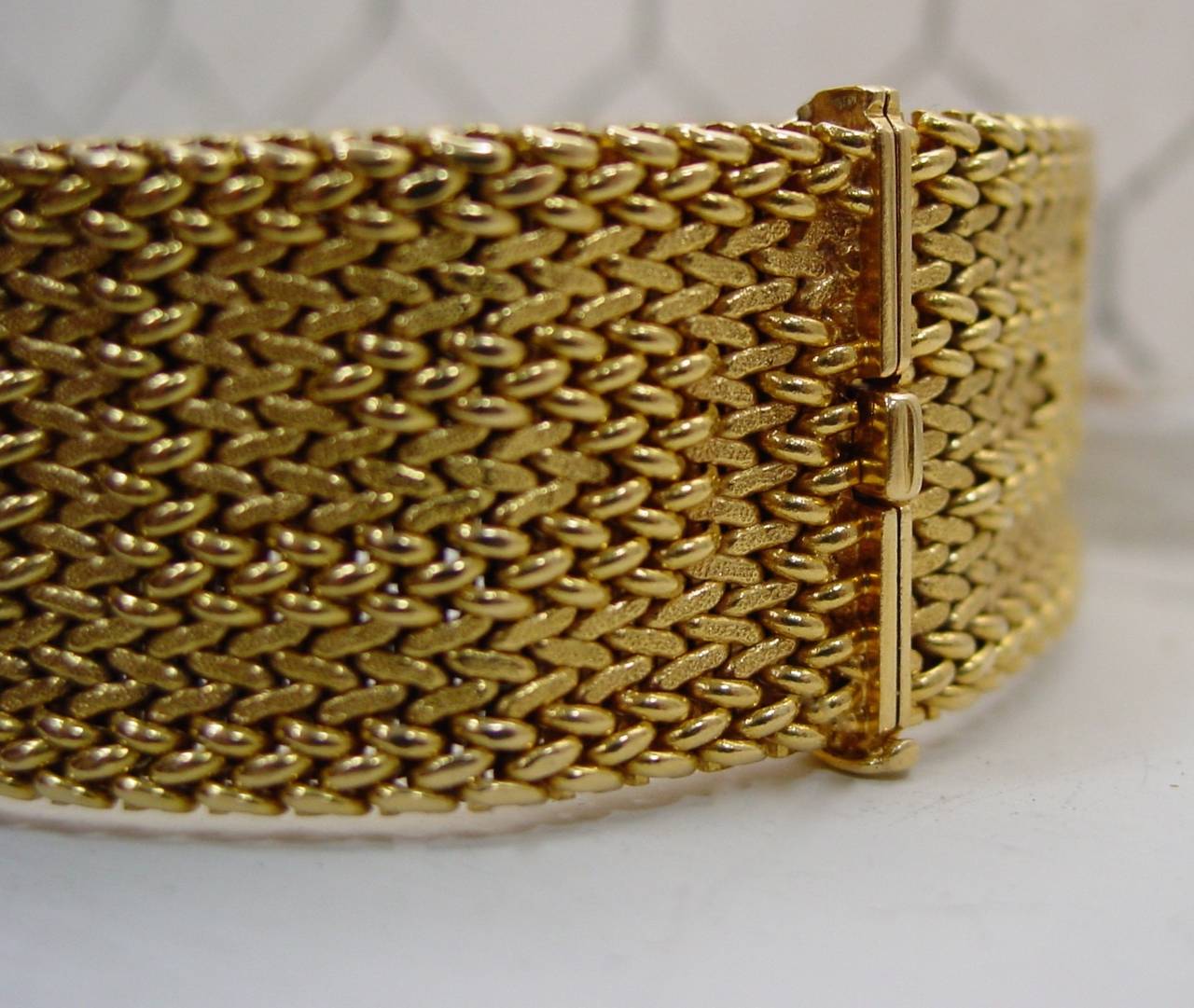 Woven Yellow Gold Bracelet In Excellent Condition For Sale In Beverly Hills, CA