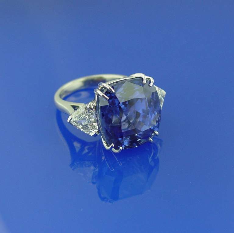 Women's Sapphire Diamond Platinum Ring For Sale