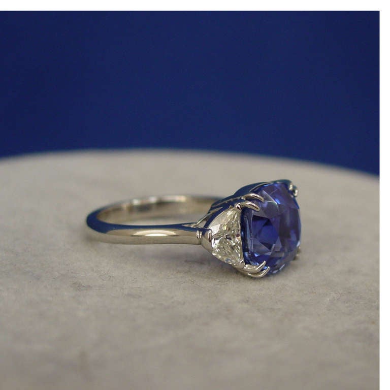 Women's Burma 8.82 carat Sapphire  Diamond Ring For Sale