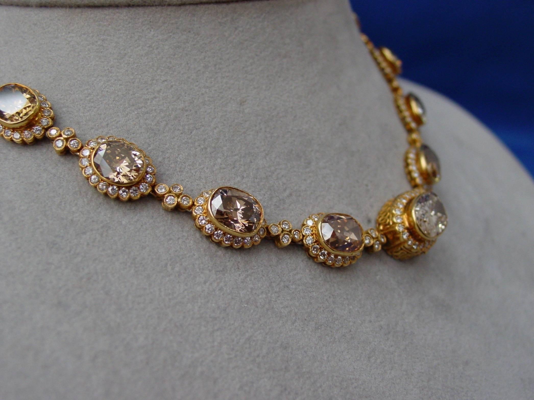Julius Cohen Diamond Gold Necklace For Sale 1