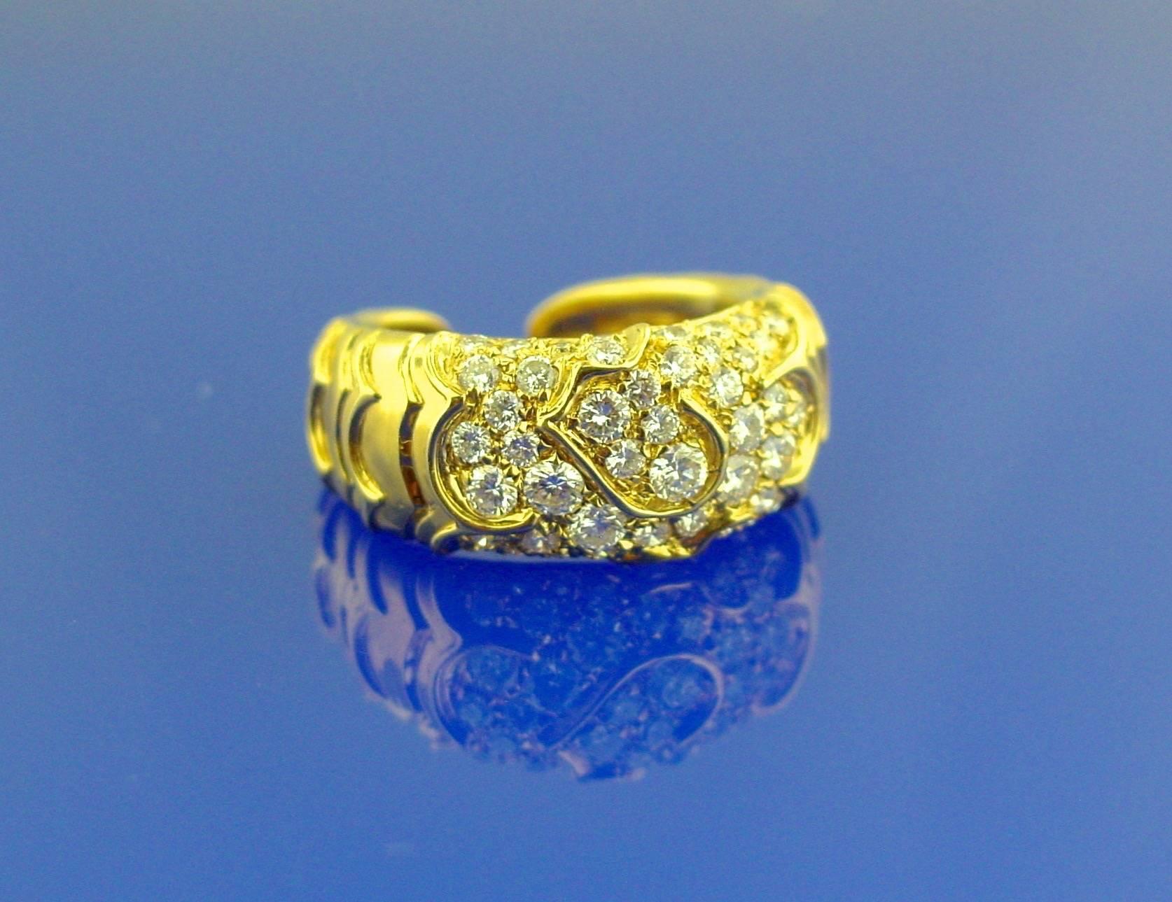 Marina B Diamond Gold Ring In Excellent Condition In Beverly Hills, CA