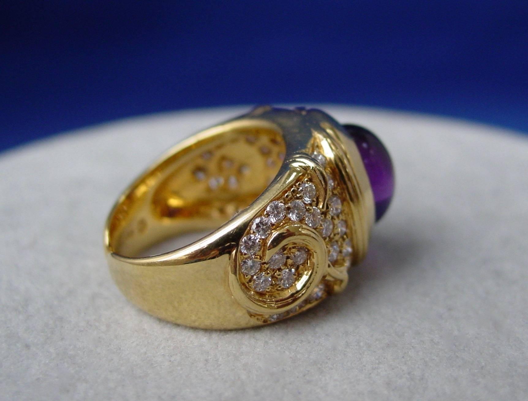 Marina B Amethyst Diamond Gold Ring In Excellent Condition For Sale In Beverly Hills, CA