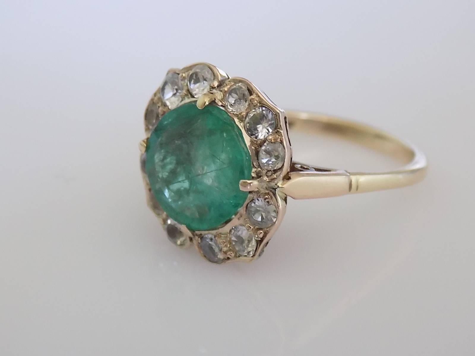 Victorian 3.00 Carat Emerald Gold Cluster Flower Ring 3