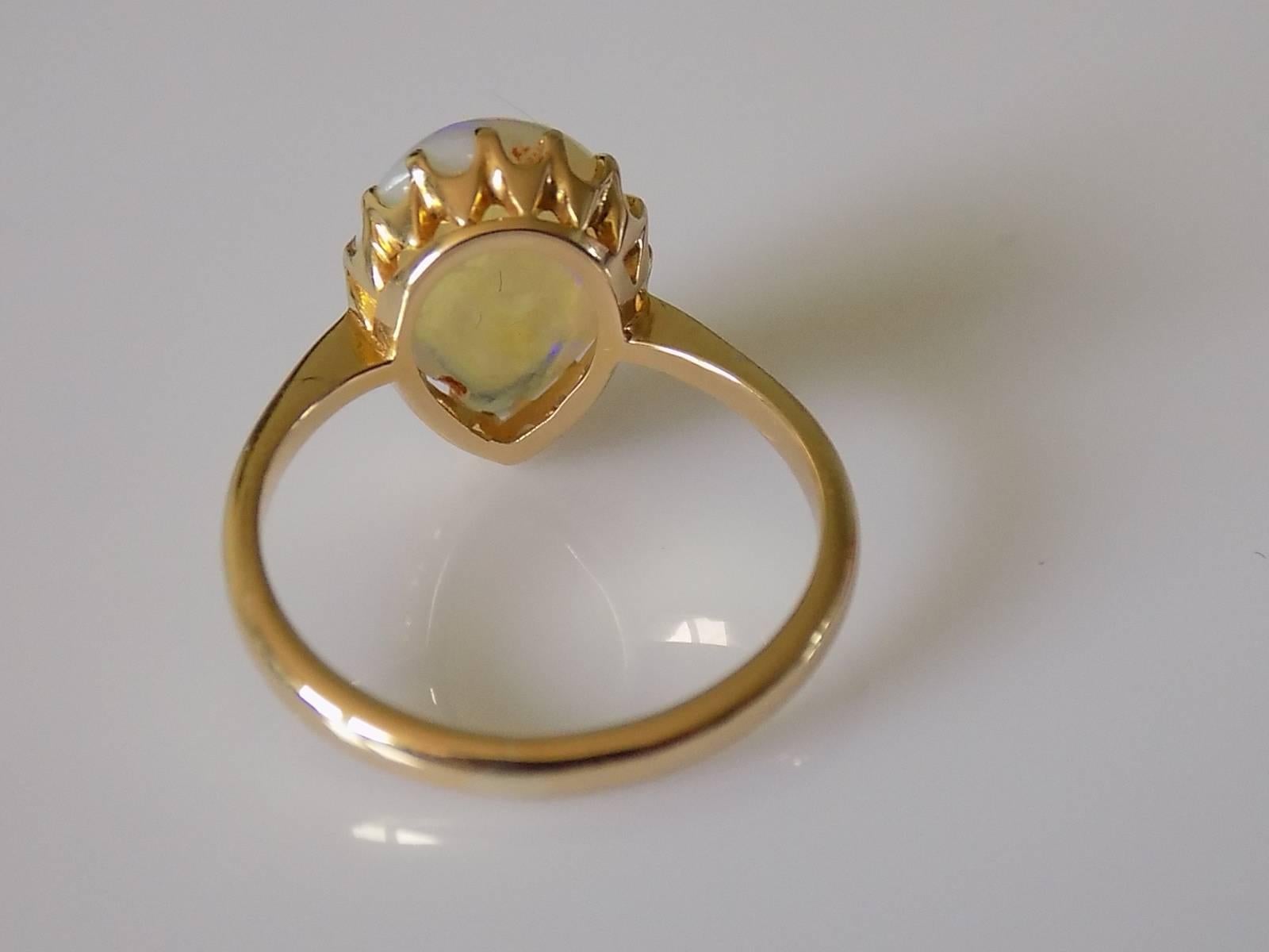 Victorian Moonstone Gold Heart Ring In Excellent Condition In Boston, Lincolnshire