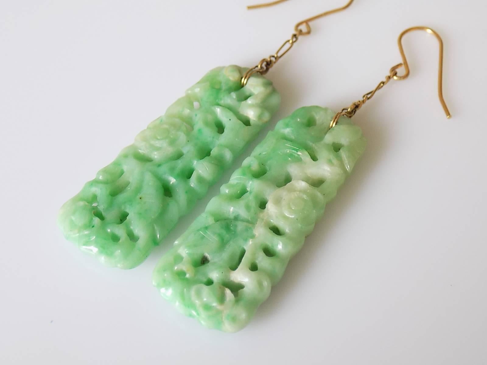 Women's Art Deco Gold Carved Jadeite Jade pendant earrings