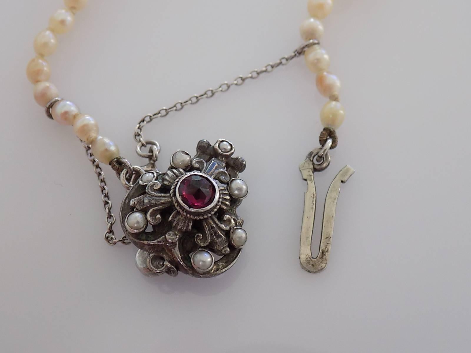 Antique Silver Garnet and Pearl chocker necklace In Excellent Condition In Boston, Lincolnshire