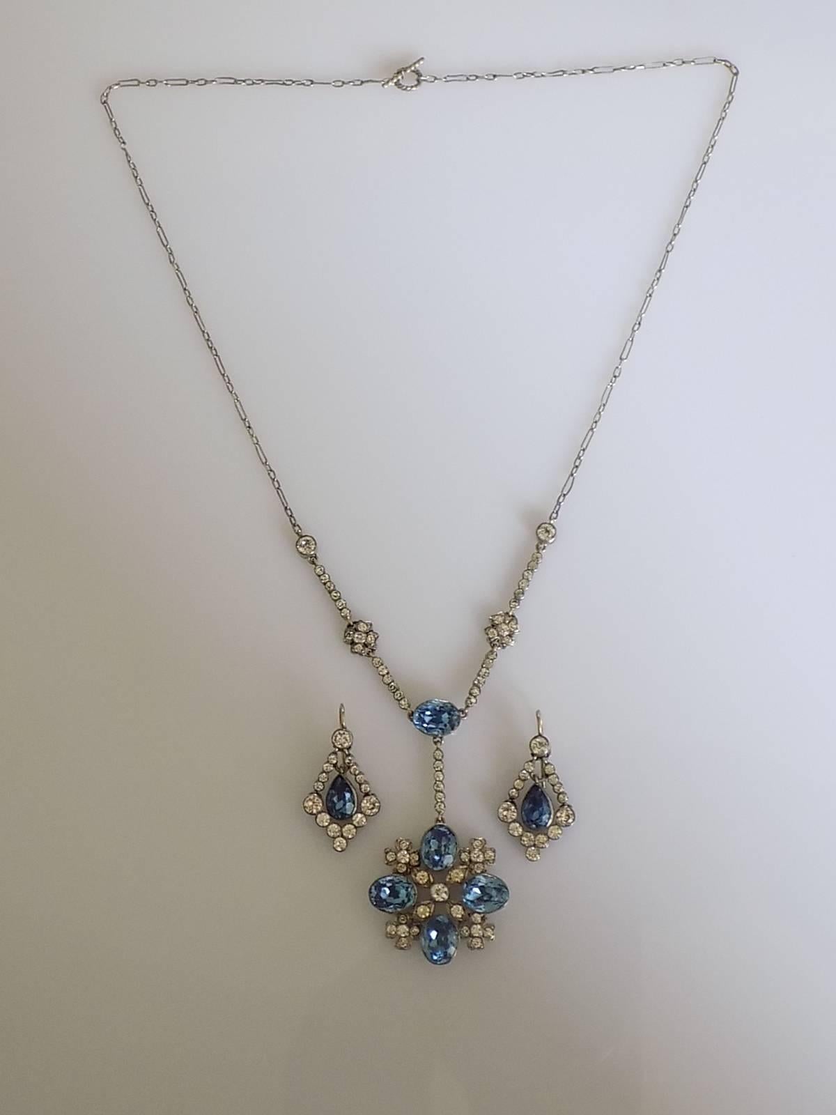 Outstanding and Rare Antique Edwardian c.1900-1910 Cornflower Sapphire paste and Diamond paste earrings necklace set. Paste (immitation of gemstones) in closed back settings and made in Georgian style. English origin.
Length of the necklace