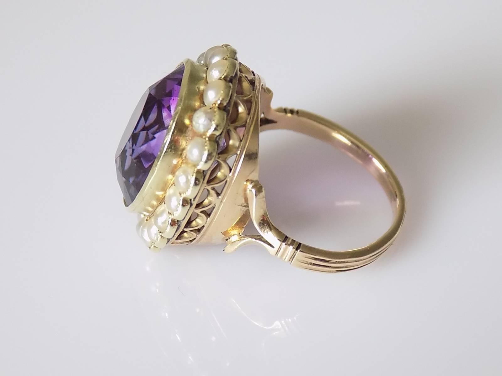 15K Amethyst Pearl Gold Cluster Ring In Excellent Condition In Boston, Lincolnshire