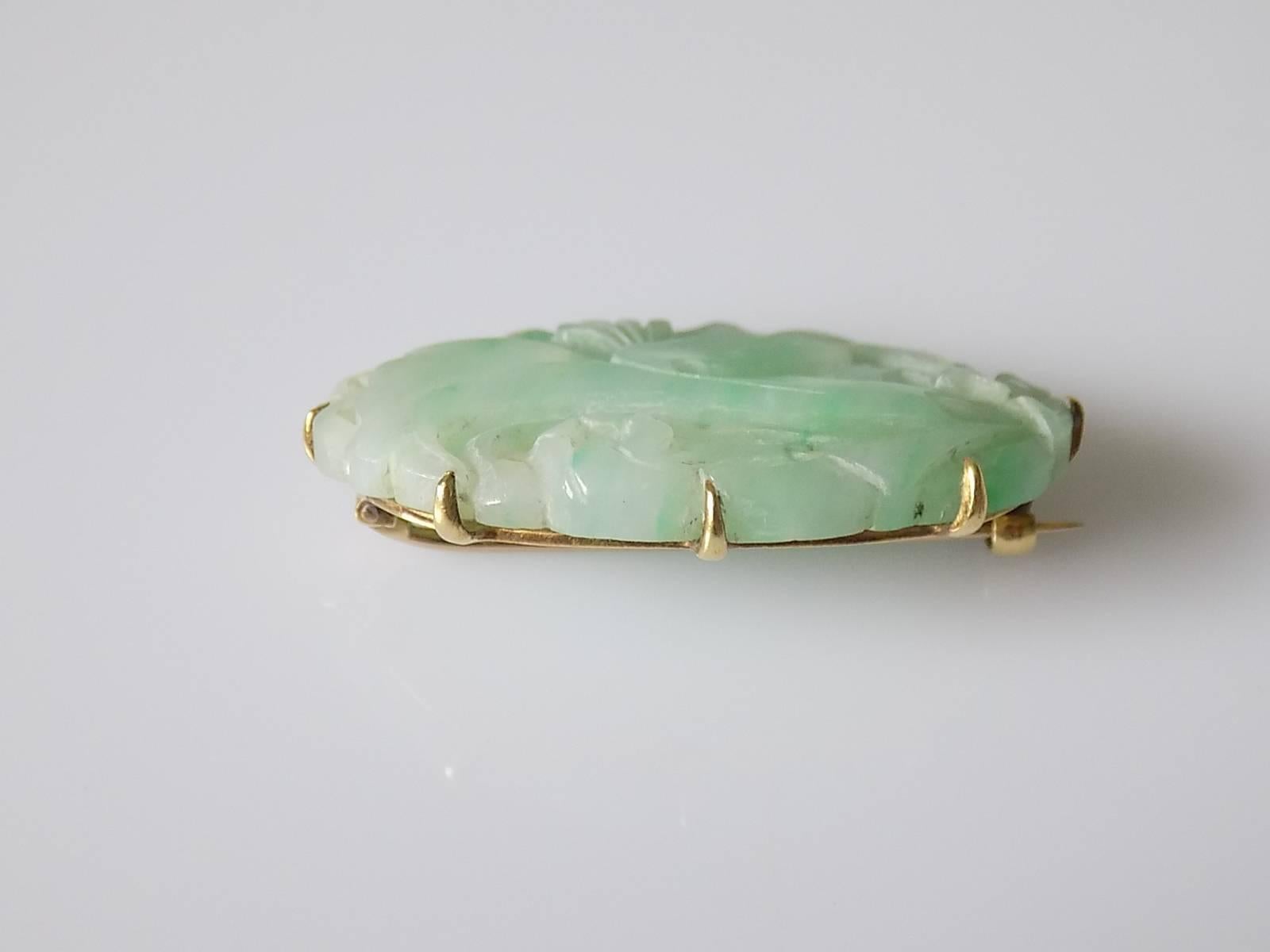 Women's 15K Art Deco Carved Jadeite Jade Floral Brooch