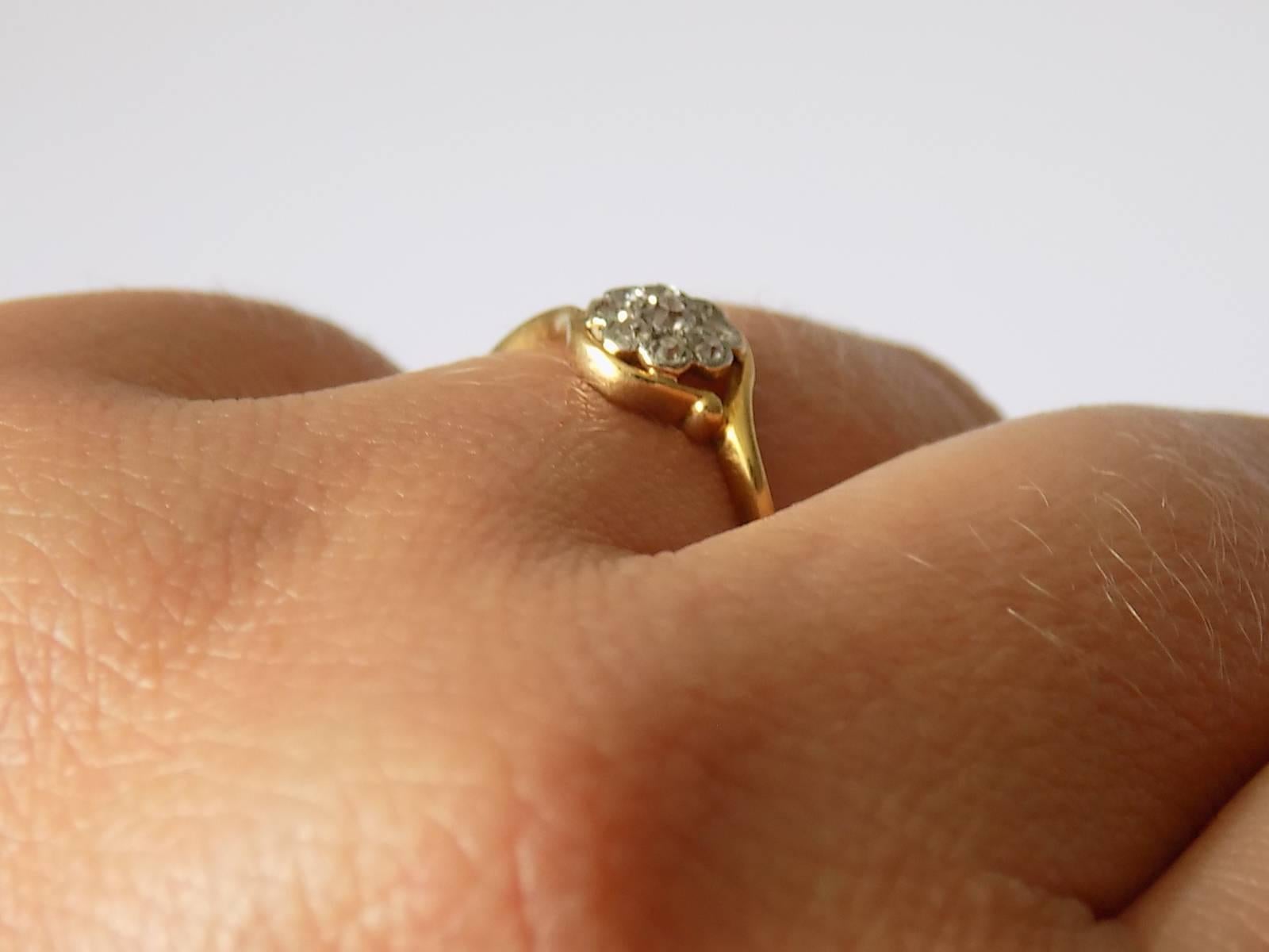 Women's 18K Antique Edwardian Old European Cut Diamond Gold Daisy Ring